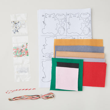 Holiday Cats Felt Ornaments Kit