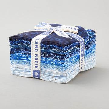 Frosted Wishes Batiks Fat Quarter Bundle